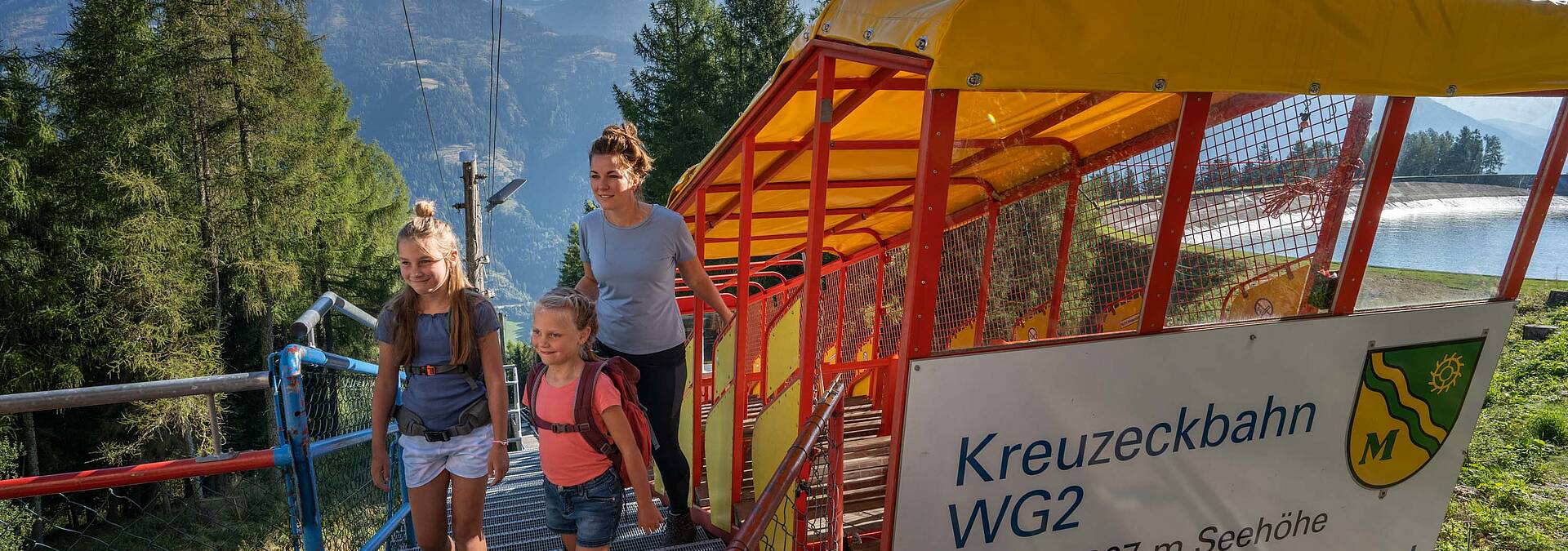 Wandern mit der Familie mit der Kreuzeckbahn