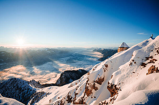 Winter am Dobratsch mit Blick auf die Kapelle