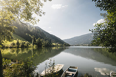 Blick auf den Afritzer See mit Booten